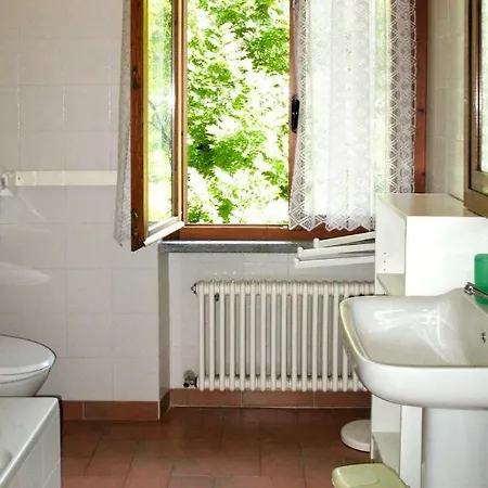 Locazione Turistica Casa Belvedere Vakantiehuis *